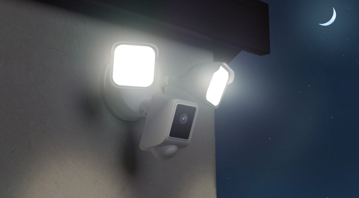 Floodlight v2 + Cam Unlimited Bundle  - Wyze Labs, Inc.