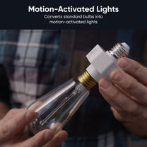 Une prise de lampe Wyze rénovée, entièrement testée et garantie de fonctionner.